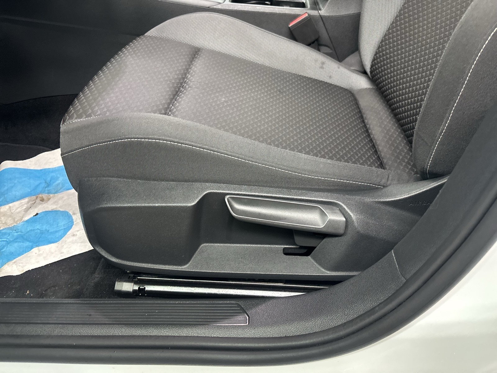 Volkswagen Golf VIII 1.5 ACTIVE ACC NAVI CARPLAY SITZHEIZ.