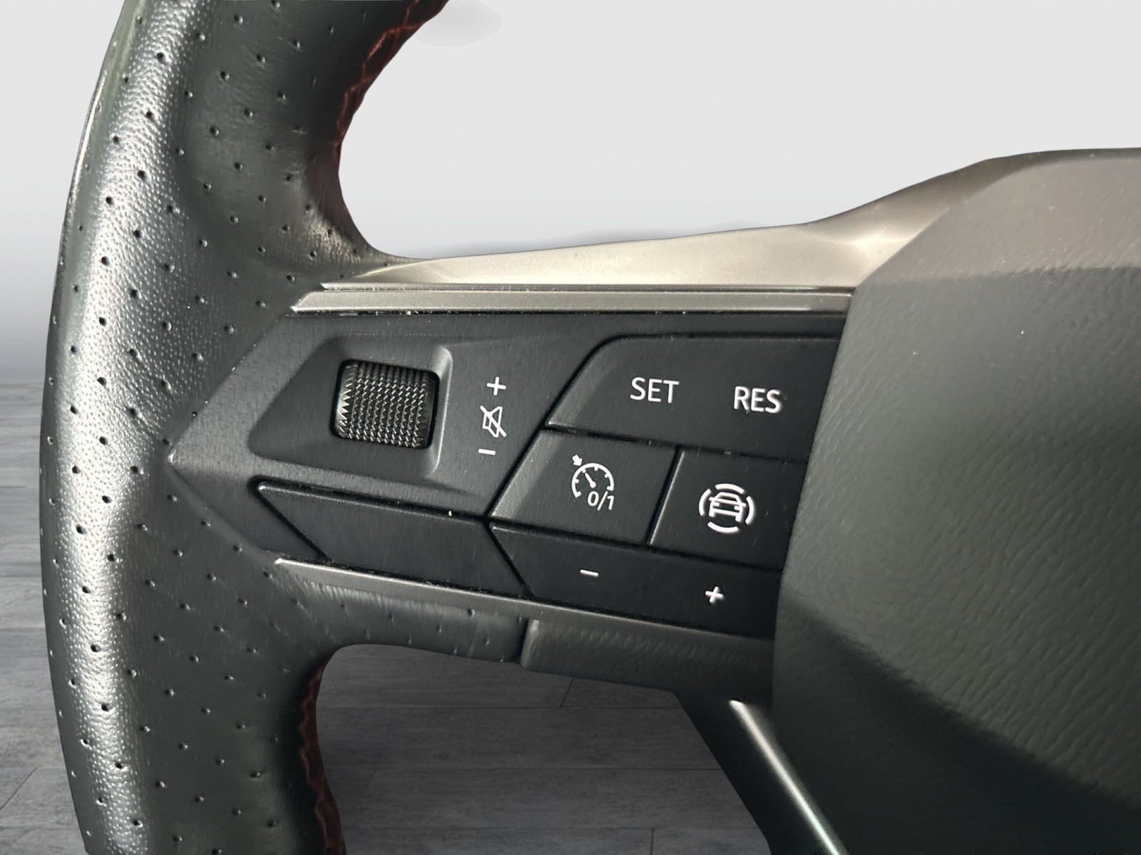 Seat Leon ST 1.4 HYBRID FR NAVI VIRTUAL-COCKPIT LM17