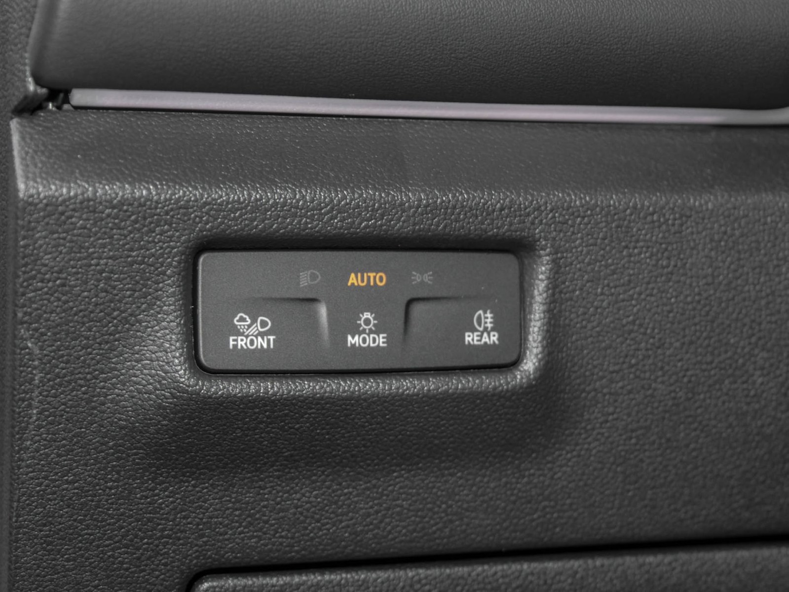 Volkswagen Tayron 1.5 HYBRID LIFE CAM LM18 E-KLAPPE CARPLAY