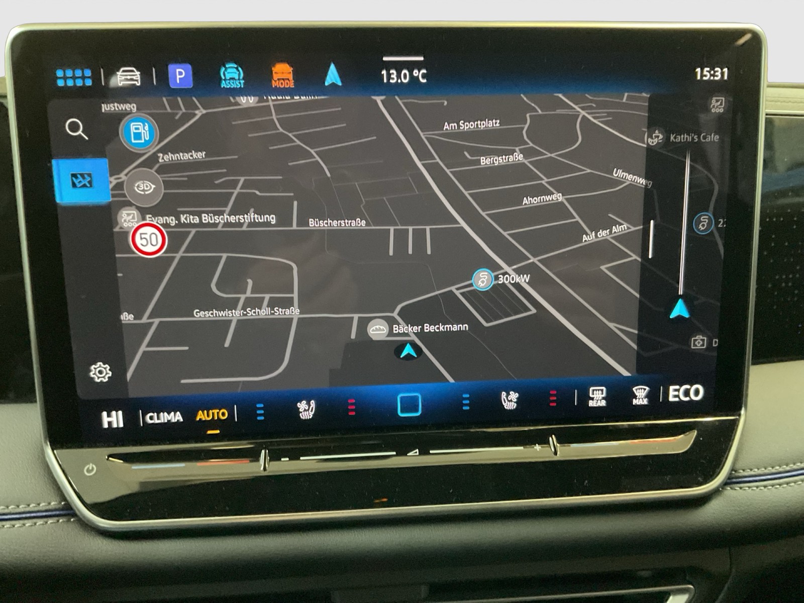 Volkswagen Tiguan 1.5 HYBRID R-LINE LEDER AHK CAM LM19