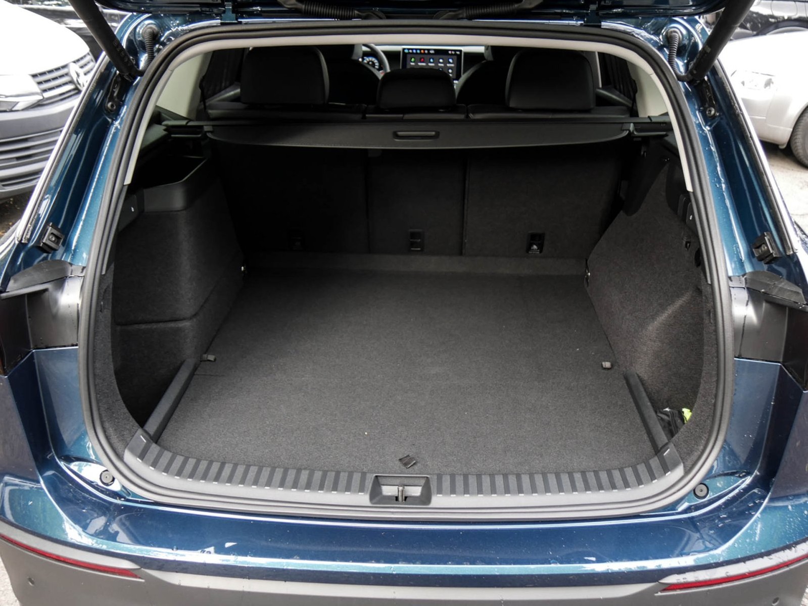 Volkswagen Tayron 1.5 HYBRID LIFE CAM LM18 E-KLAPPE CARPLAY