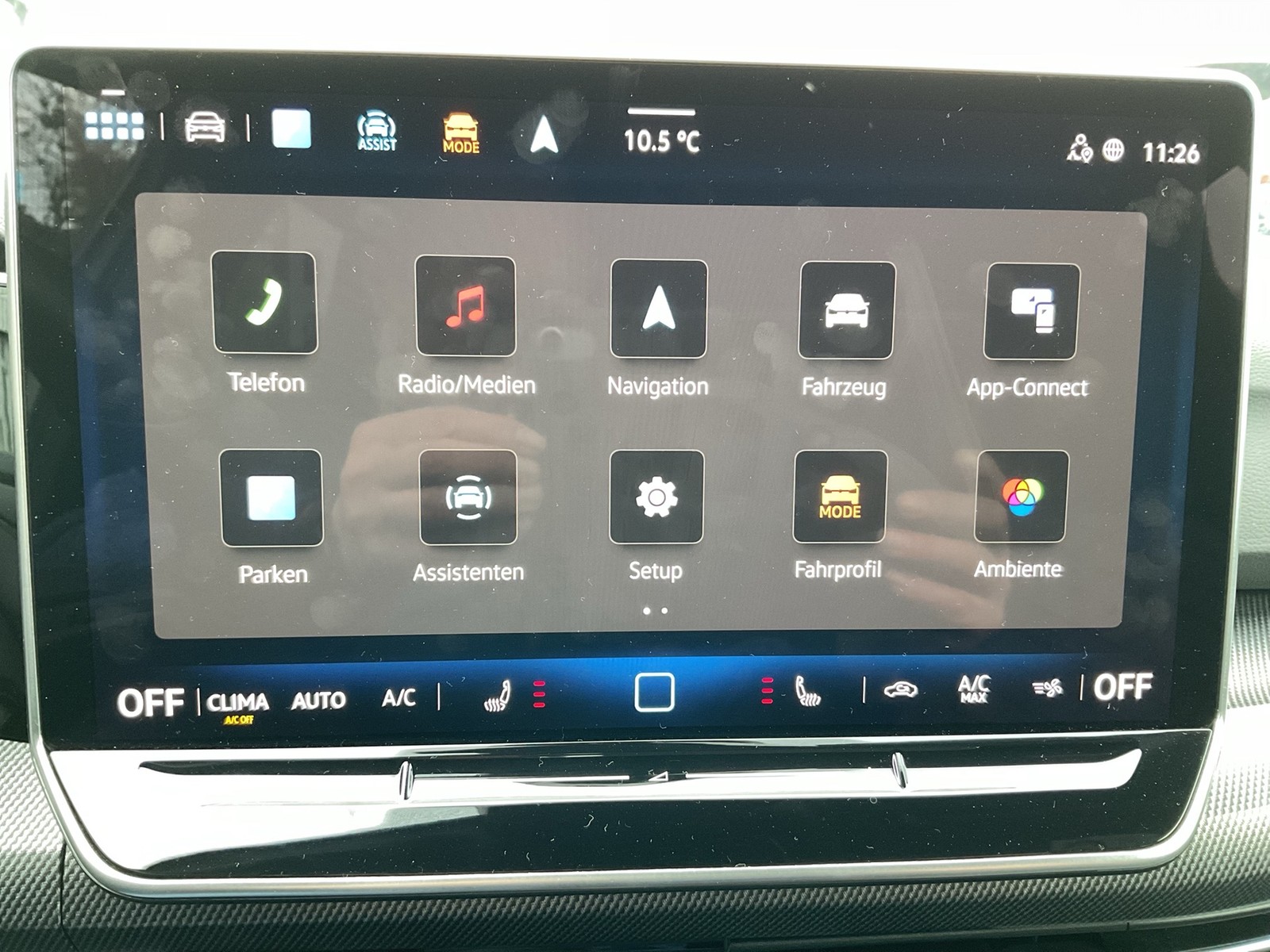 Volkswagen Golf VIII 1.5 eTSI R-LINE FACELIFT CAM CARPLAY