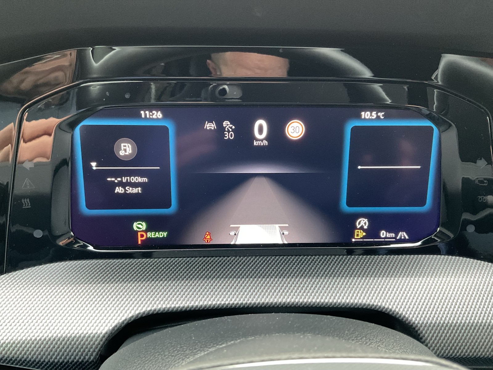 Volkswagen Golf VIII 1.5 eTSI R-LINE FACELIFT CAM CARPLAY