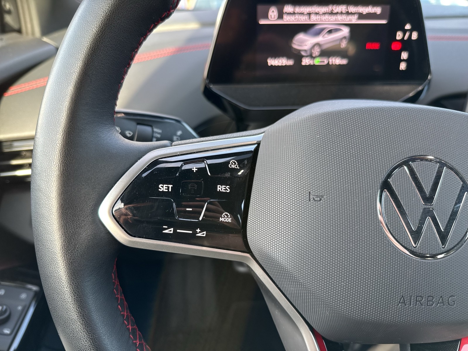 Volkswagen ID.5 GTX 4X4 WÄRMEPUMPE CAM ACC 21Z NAVI CARPLAY