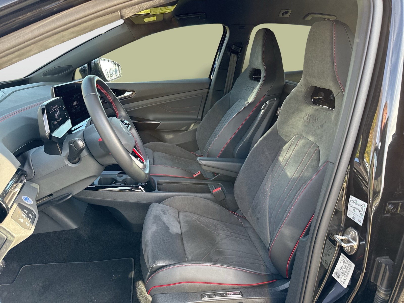 Volkswagen ID.5 GTX 4X4 WÄRMEPUMPE CAM ACC 21Z NAVI CARPLAY