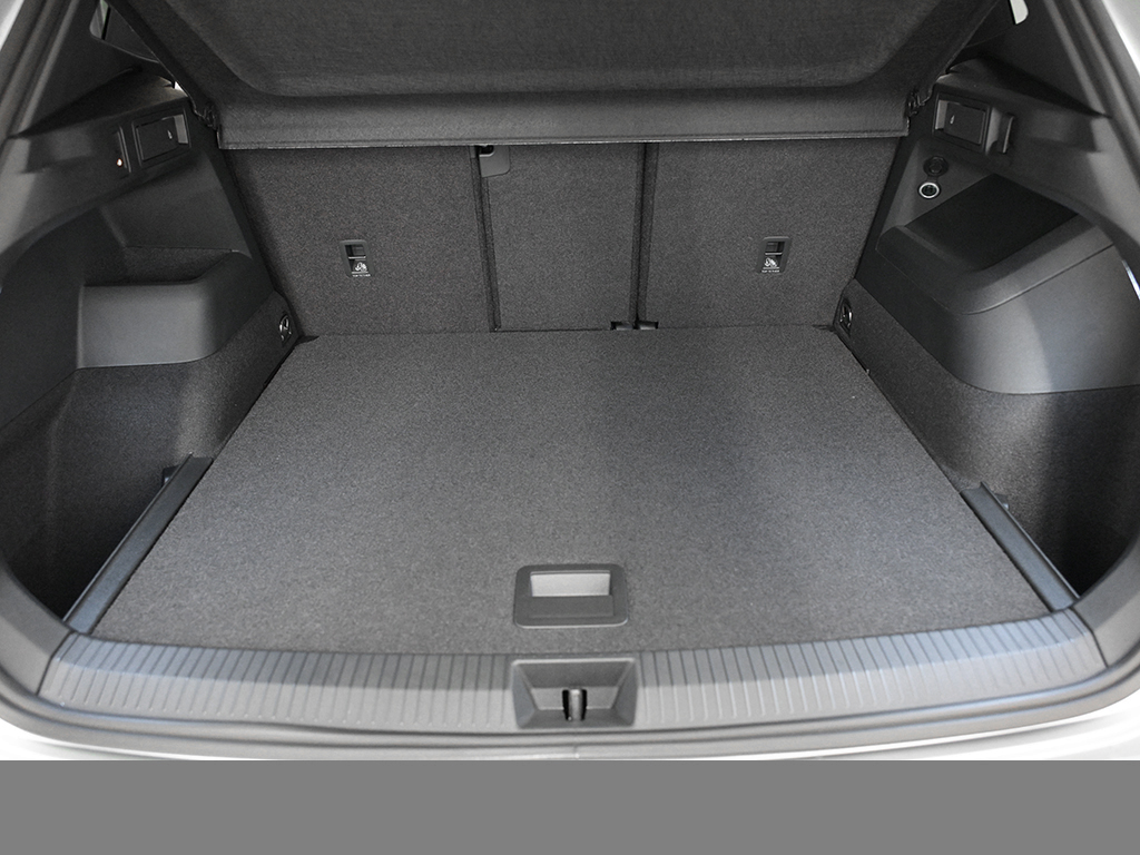 Volkswagen Tiguan 2.0 R-LINE DSG BLACKSTYLE MATRIXLED AHK