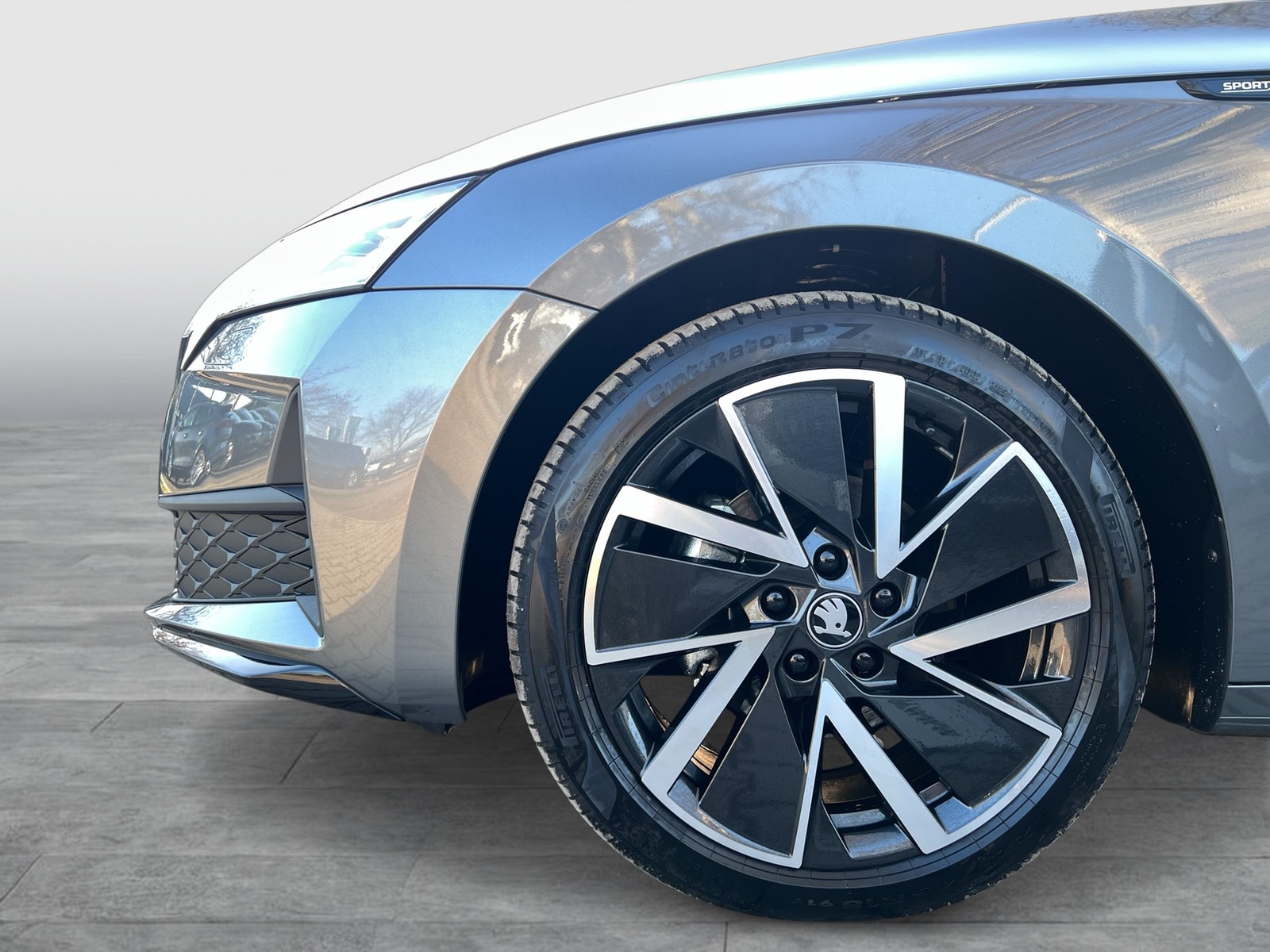 Skoda Octavia Combi 2.0 SPORTLINE AHK CAM ACC MATRIX