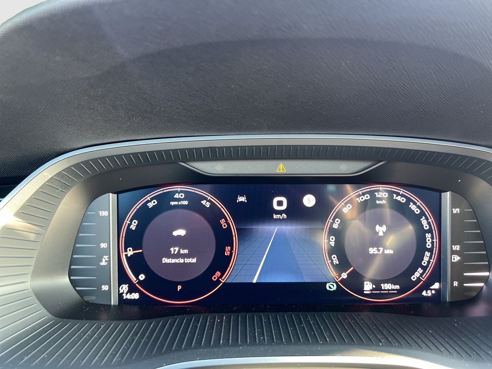 Skoda Octavia Combi 2.0 SPORTLINE AHK CAM ACC MATRIX