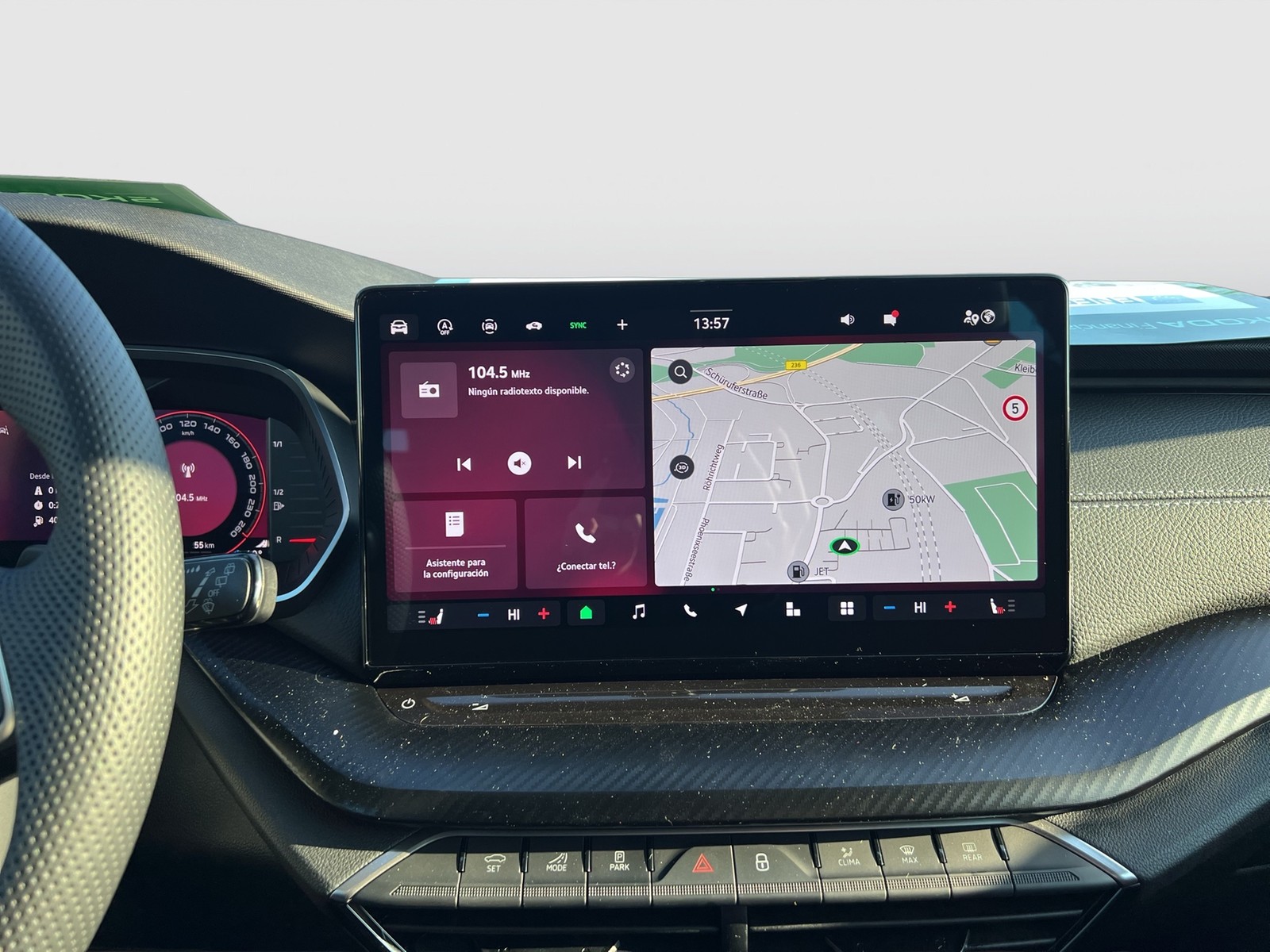 Skoda Octavia Combi 2.0 SPORTLINE AHK CAM ACC MATRIX