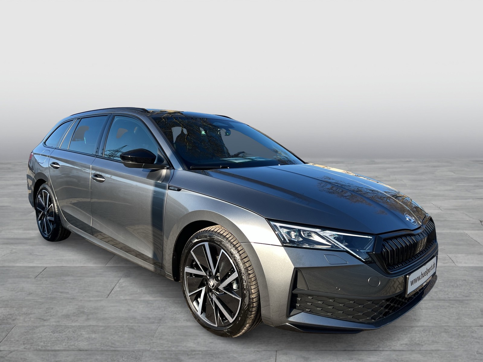 Skoda Octavia Combi 2.0 SPORTLINE AHK CAM ACC MATRIX