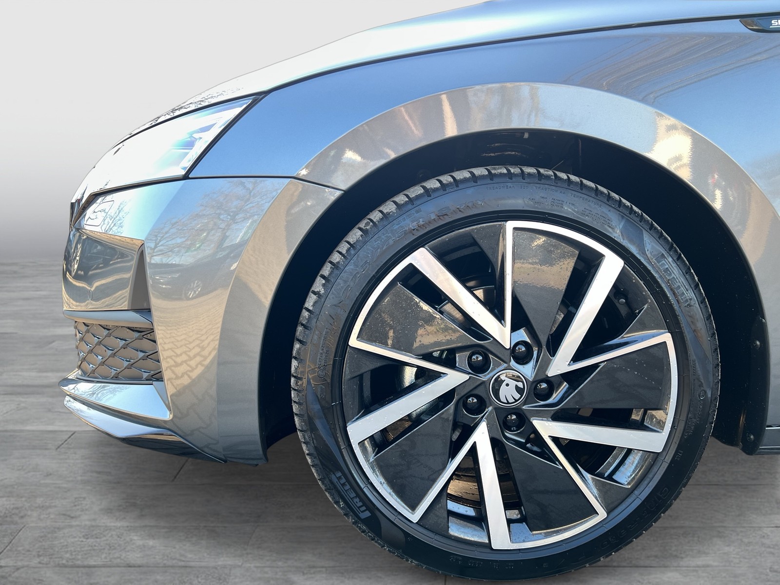 Skoda Octavia Combi 2.0 SPORTLINE AHK CAM ACC MATRIX