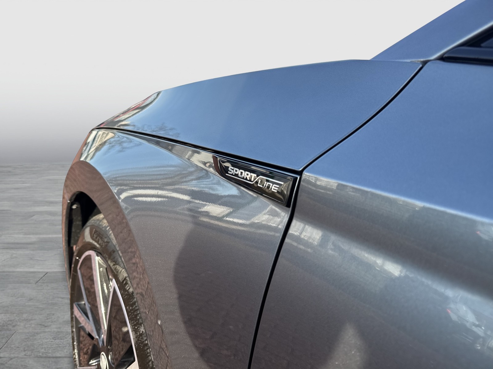 Skoda Octavia Combi 2.0 SPORTLINE AHK CAM ACC MATRIX