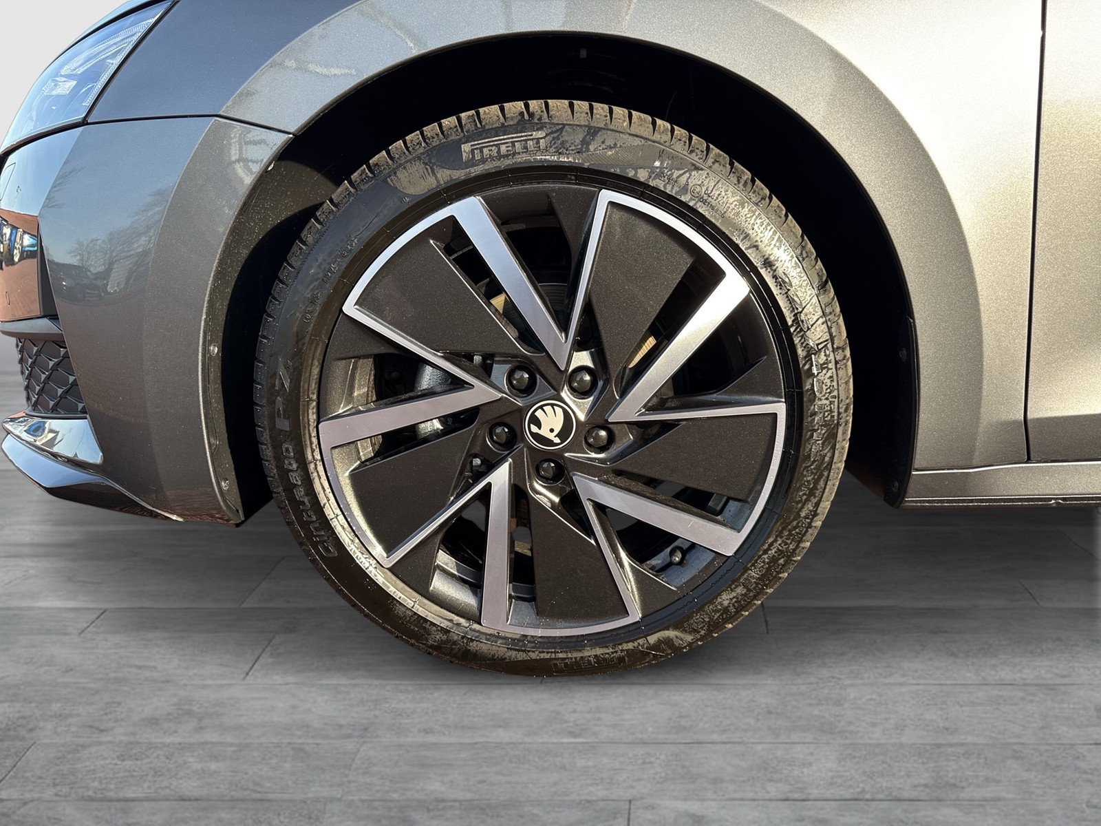 Skoda Octavia Combi 2.0 SPORTLINE AHK CAM ACC MATRIX