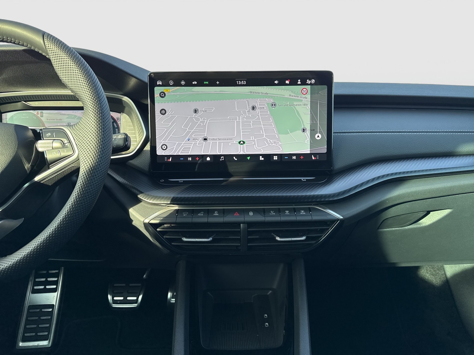 Skoda Octavia Combi 2.0 SPORTLINE AHK CAM ACC MATRIX