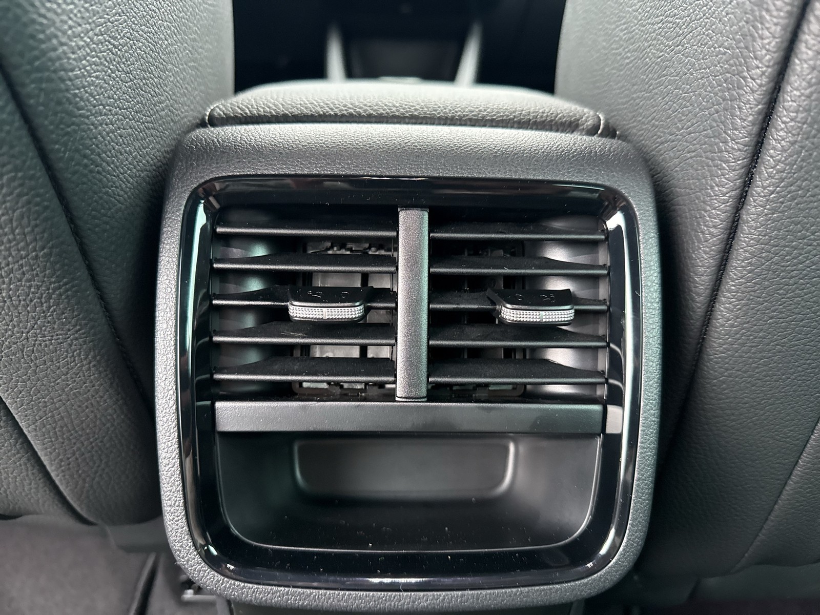 Skoda Octavia Combi 2.0 SPORTLINE AHK CAM ACC MATRIX