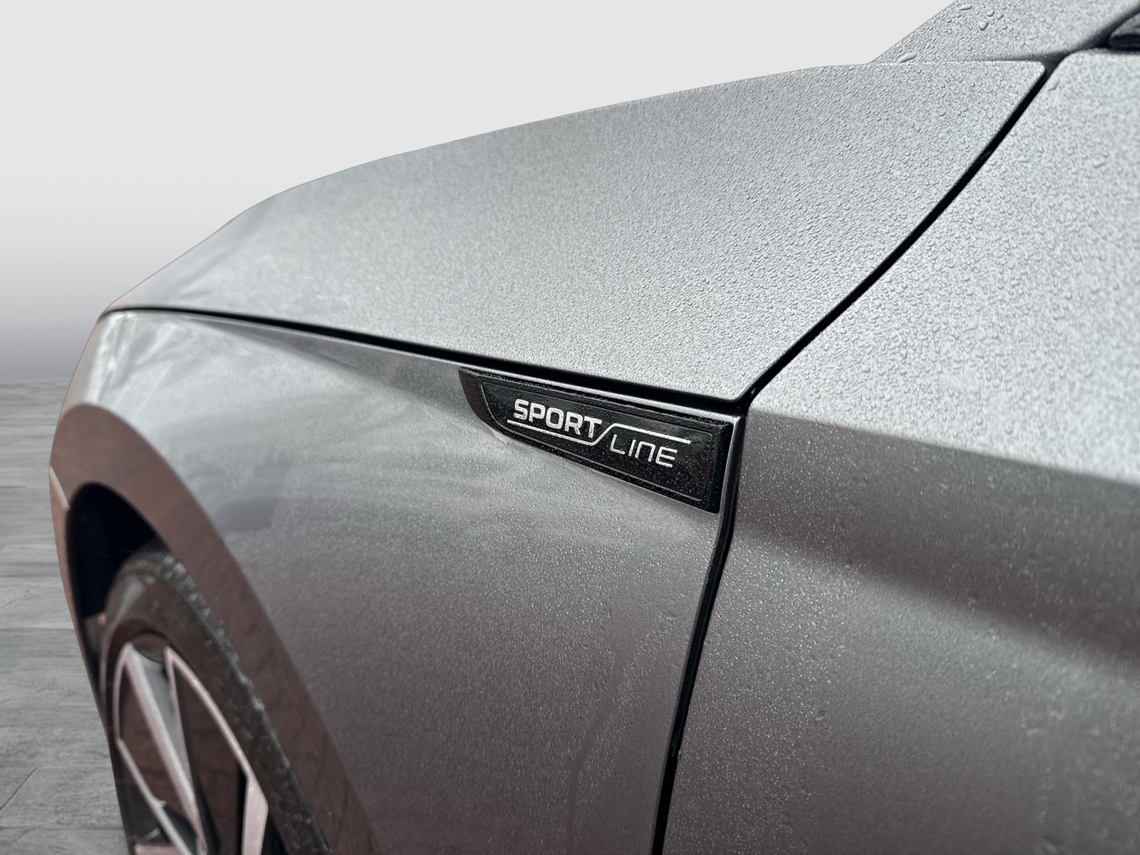 Skoda Octavia Combi 2.0 SPORTLINE AHK CAM ACC MATRIX