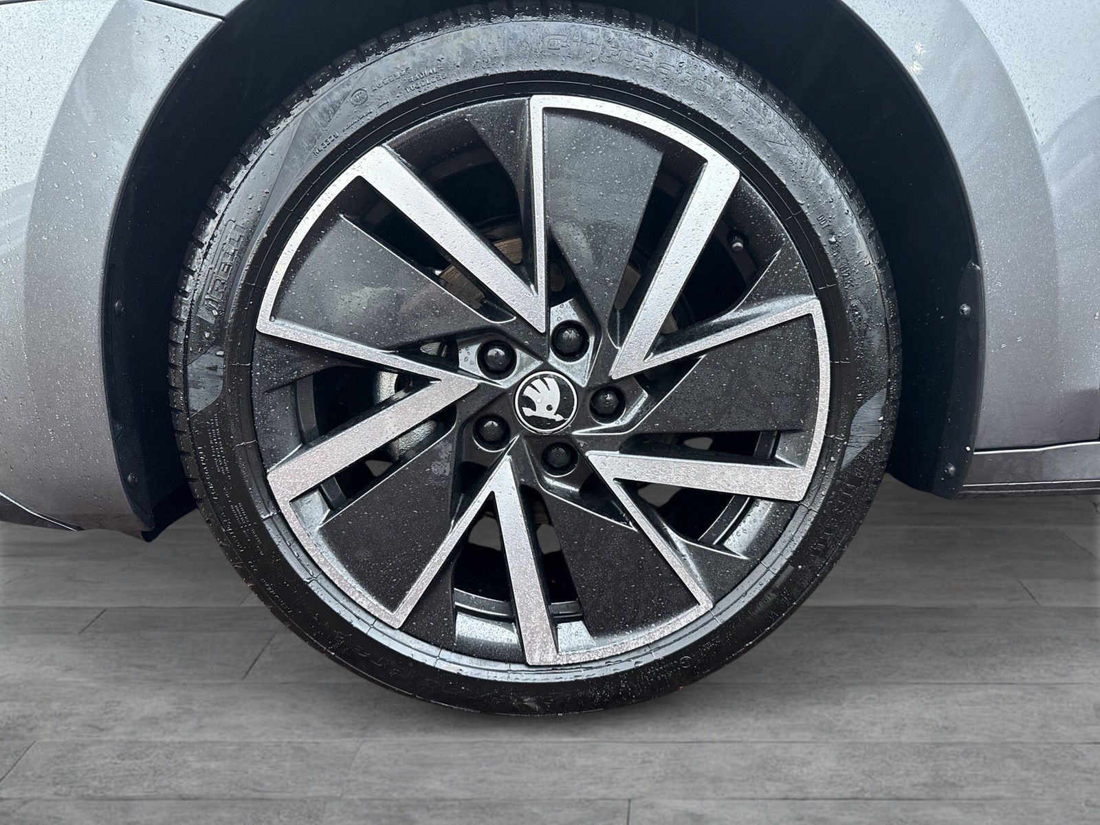 Skoda Octavia Combi 2.0 SPORTLINE AHK CAM ACC MATRIX