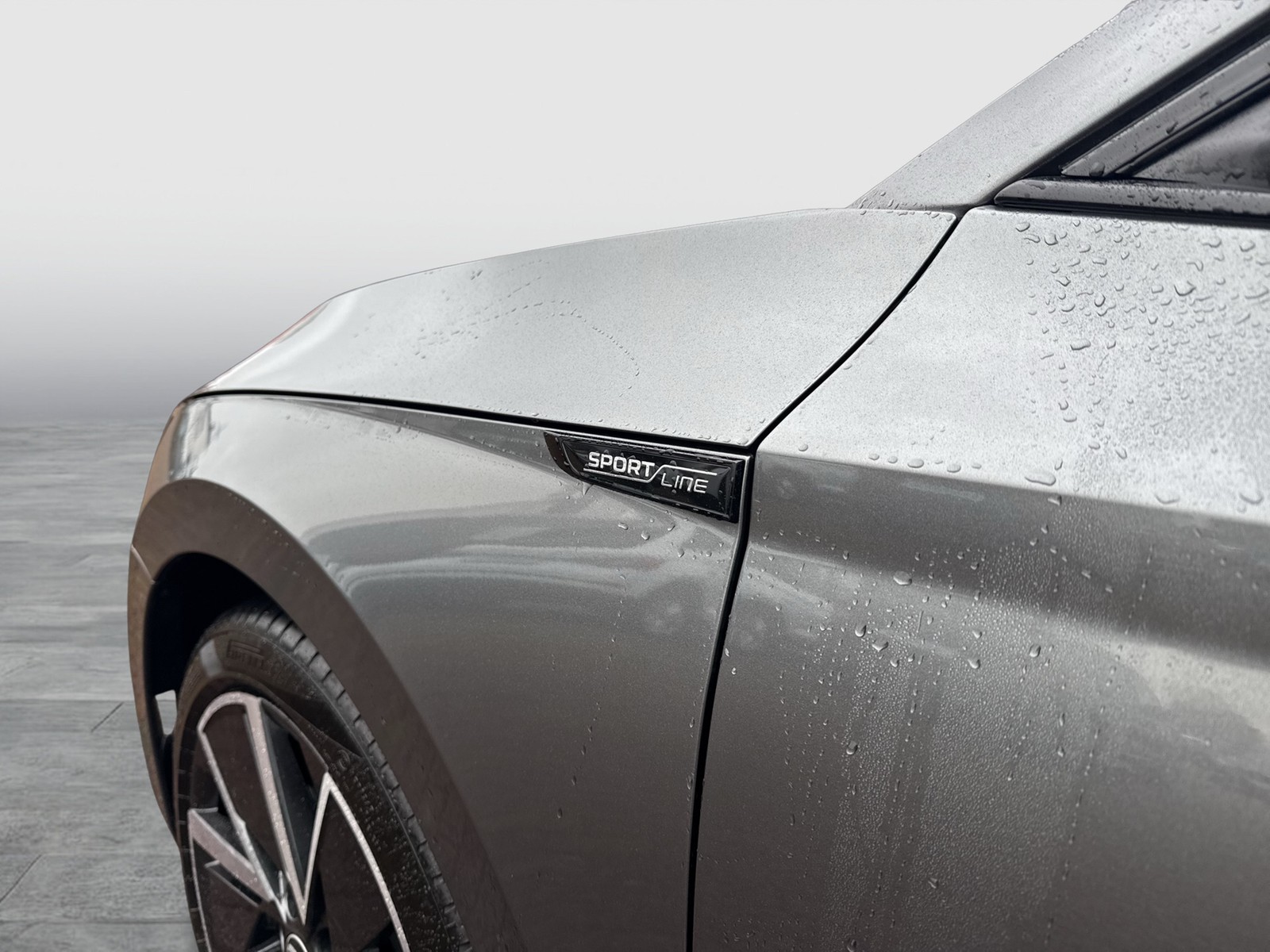 Skoda Octavia Combi 2.0 SPORTLINE AHK CAM ACC MATRIX