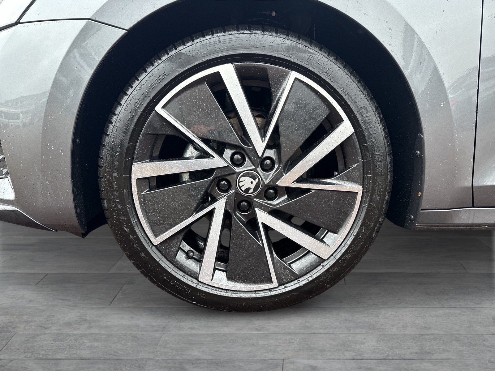 Skoda Octavia Combi 2.0 SPORTLINE AHK CAM ACC MATRIX