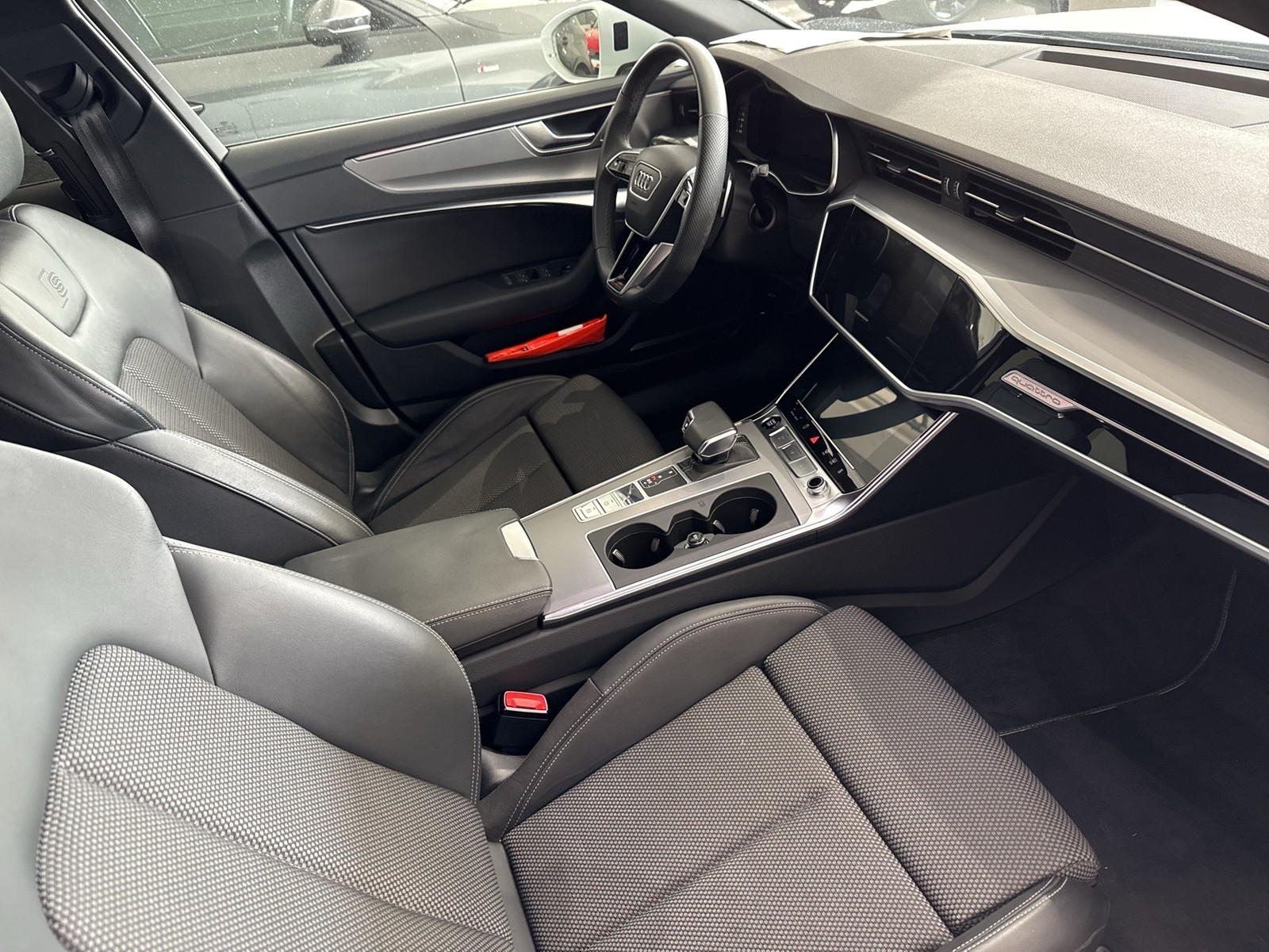 Audi A6 Avant 45 Qu. S LINE STANDHZ. ASSISTENZ+ ALU20
