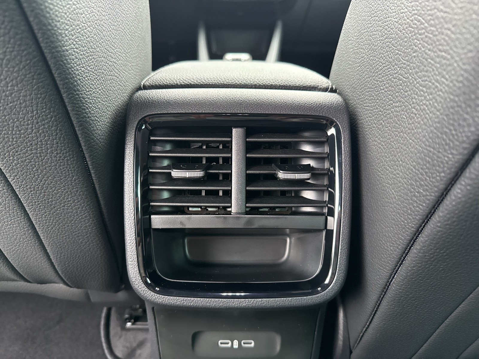 Skoda Octavia Combi 2.0 SPORTLINE AHK CAM ACC MATRIX