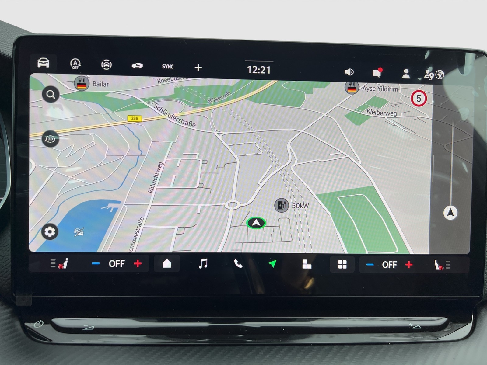 Skoda Octavia Combi 2.0 SPORTLINE AHK CAM ACC MATRIX