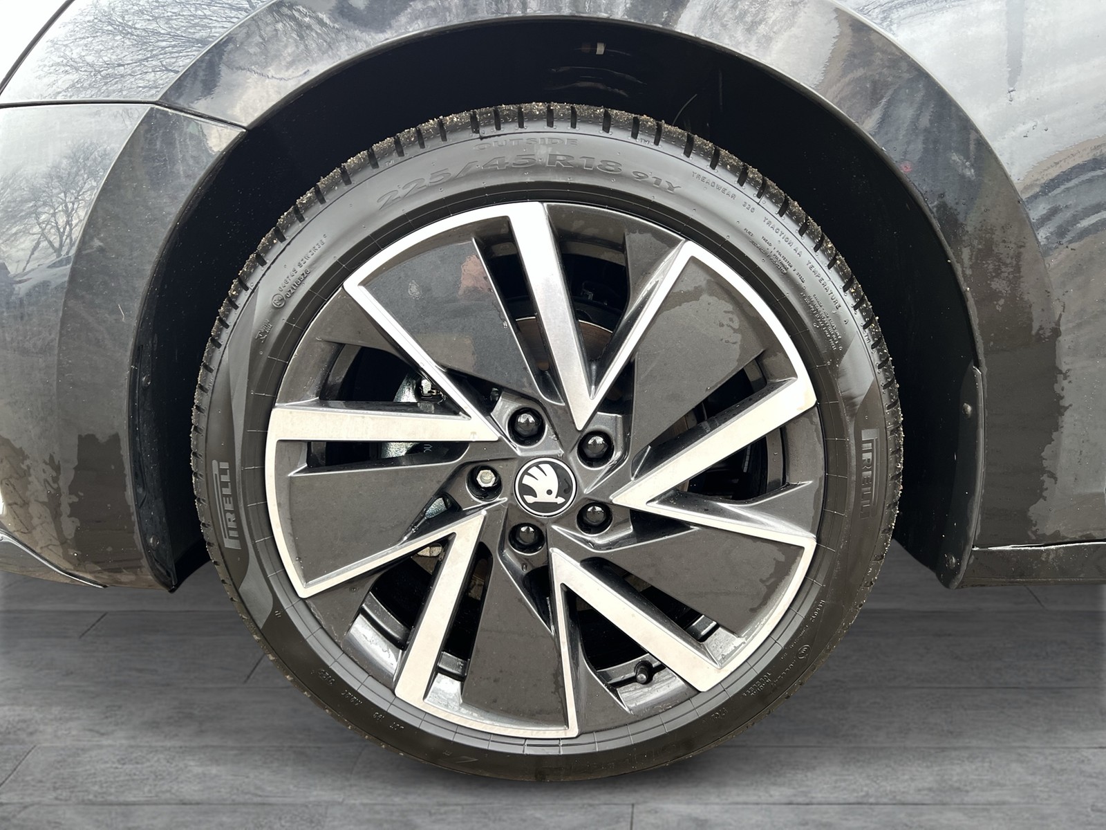 Skoda Octavia Combi 2.0 SPORTLINE AHK CAM ACC MATRIX