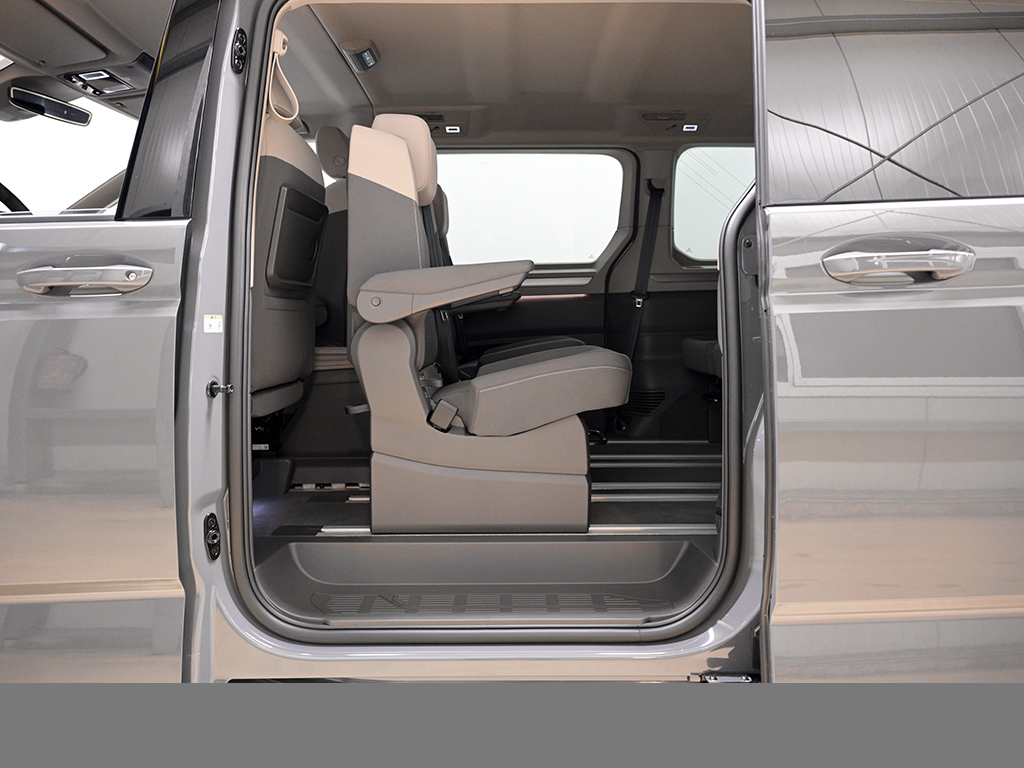 Volkswagen T7 Multivan 2.0 ENERGY DSG LÜ AHK CAM LM17 LED