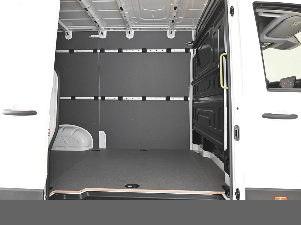 Volkswagen Crafter 35 Kasten MR HD Holzb. Navi AHK RFK Klima