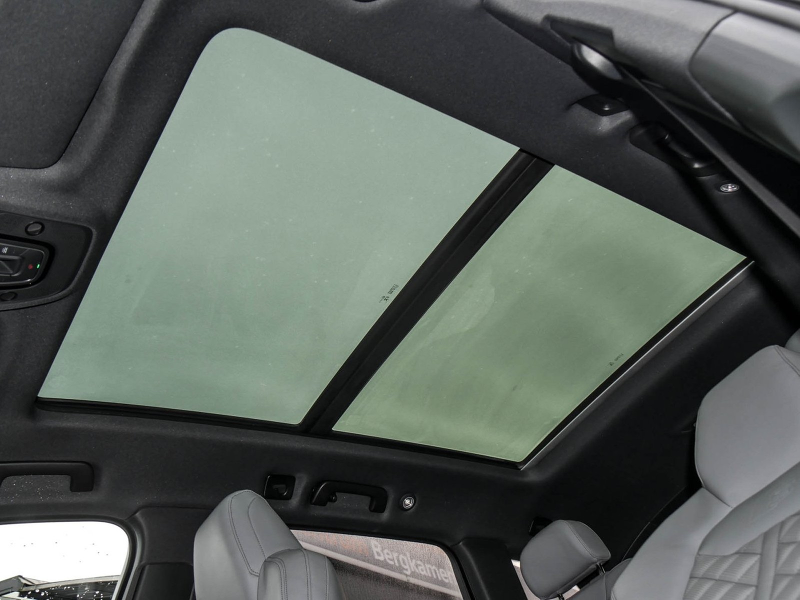 Audi SQ7 quattro BLACKPAK PANO AHK 360°CAM ACC LM22