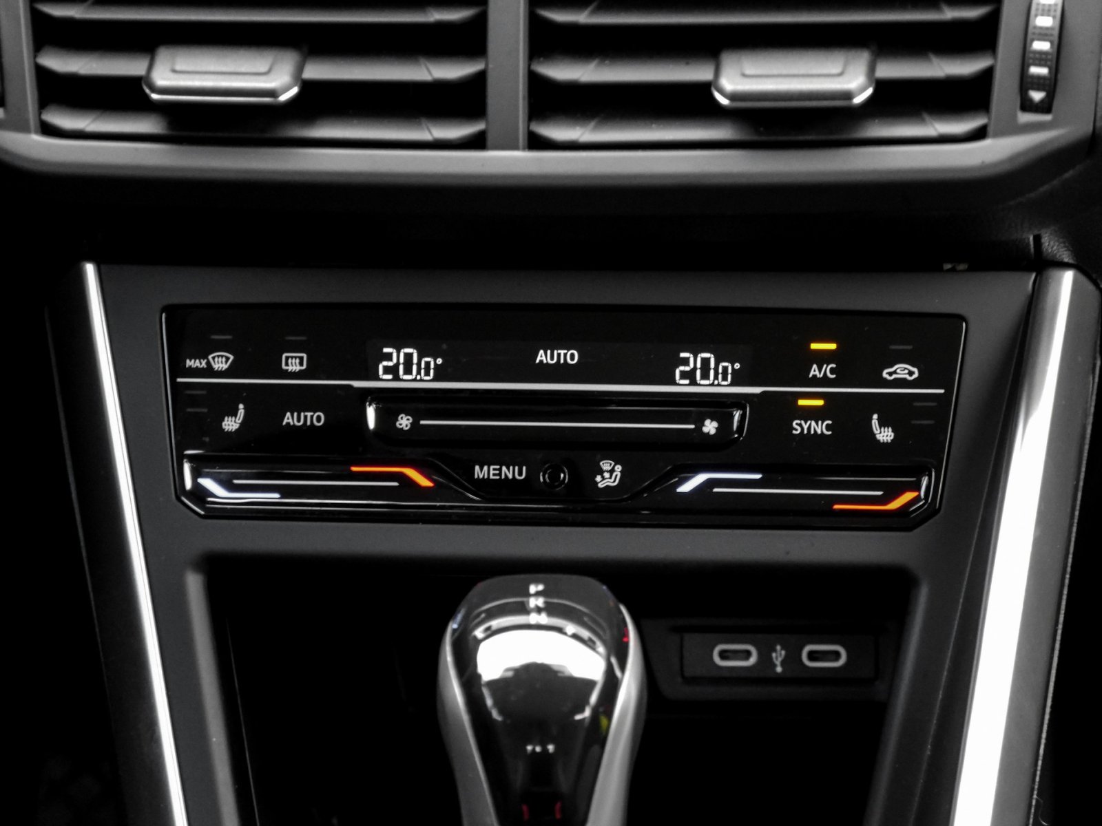 Volkswagen Taigo 1.5 LIFE LM17 CARPLAY SITZHEIZUNG LED DAB+