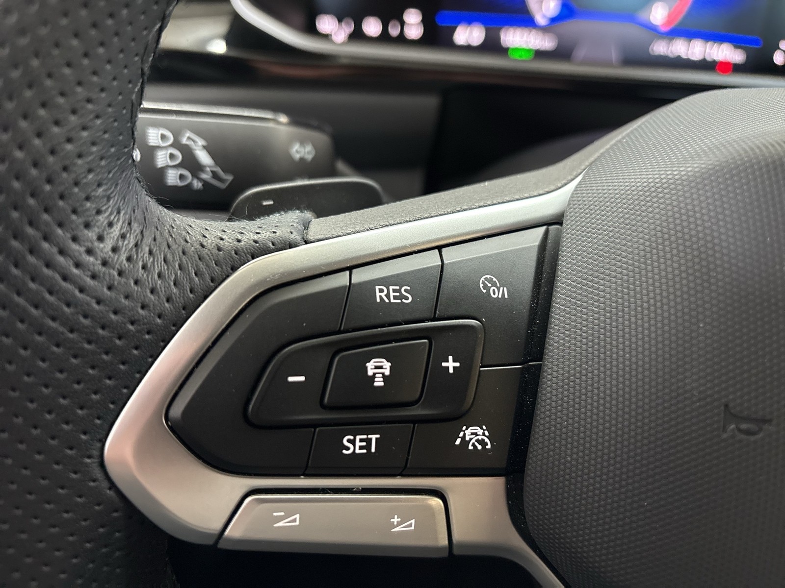 Volkswagen T-Roc Cabriolet 1.5 R-LINE AHK ACC LM17 LED+ NAVI