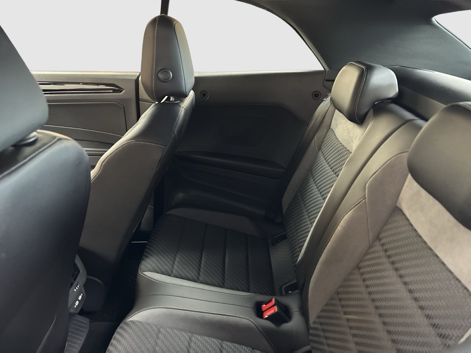 Volkswagen T-Roc Cabriolet 1.5 R-LINE AHK ACC LM17 LED+ NAVI