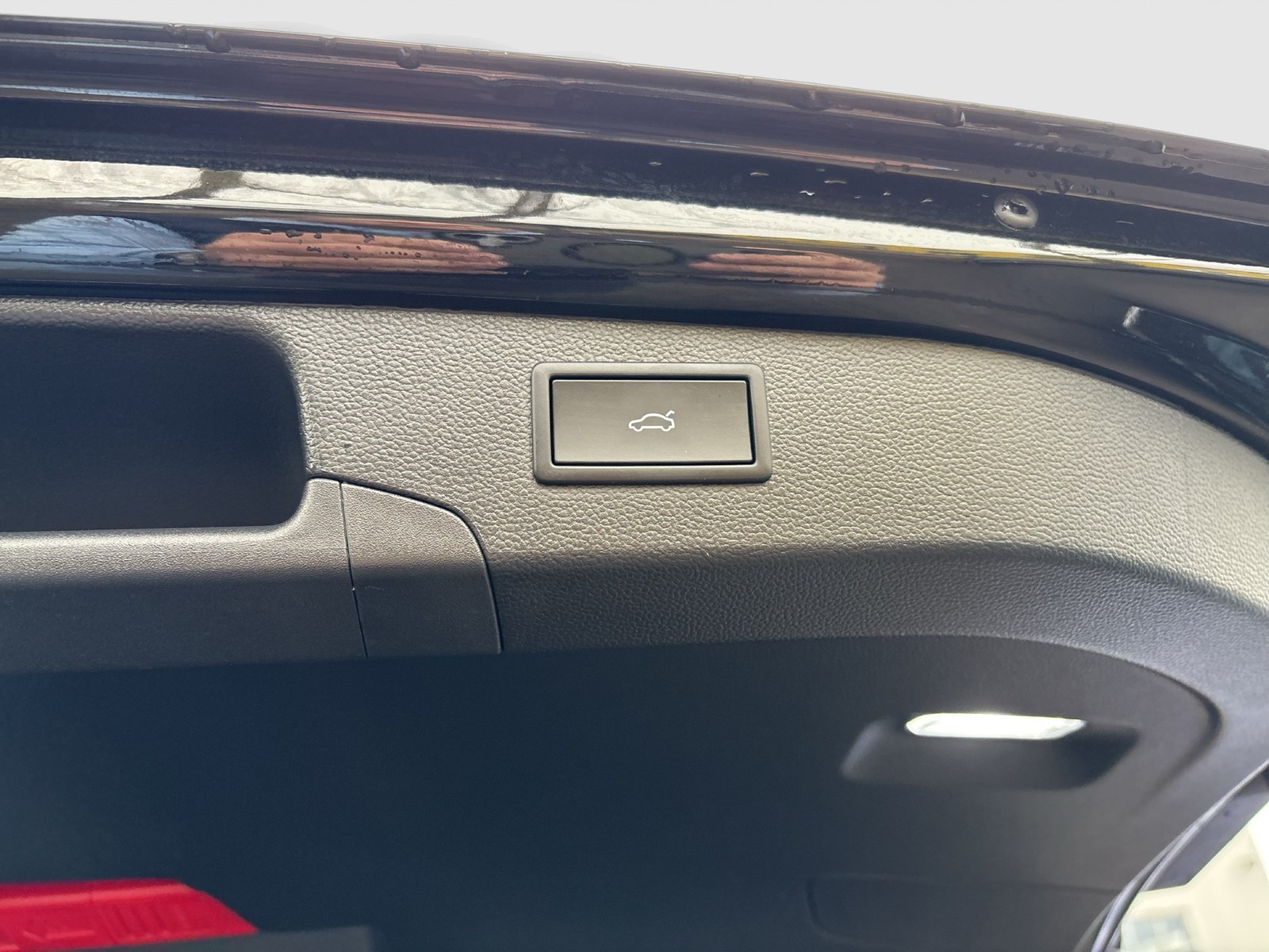 Volkswagen Passat Variant 1.5 HYBRID R-LINE BLACK STYLE AHK