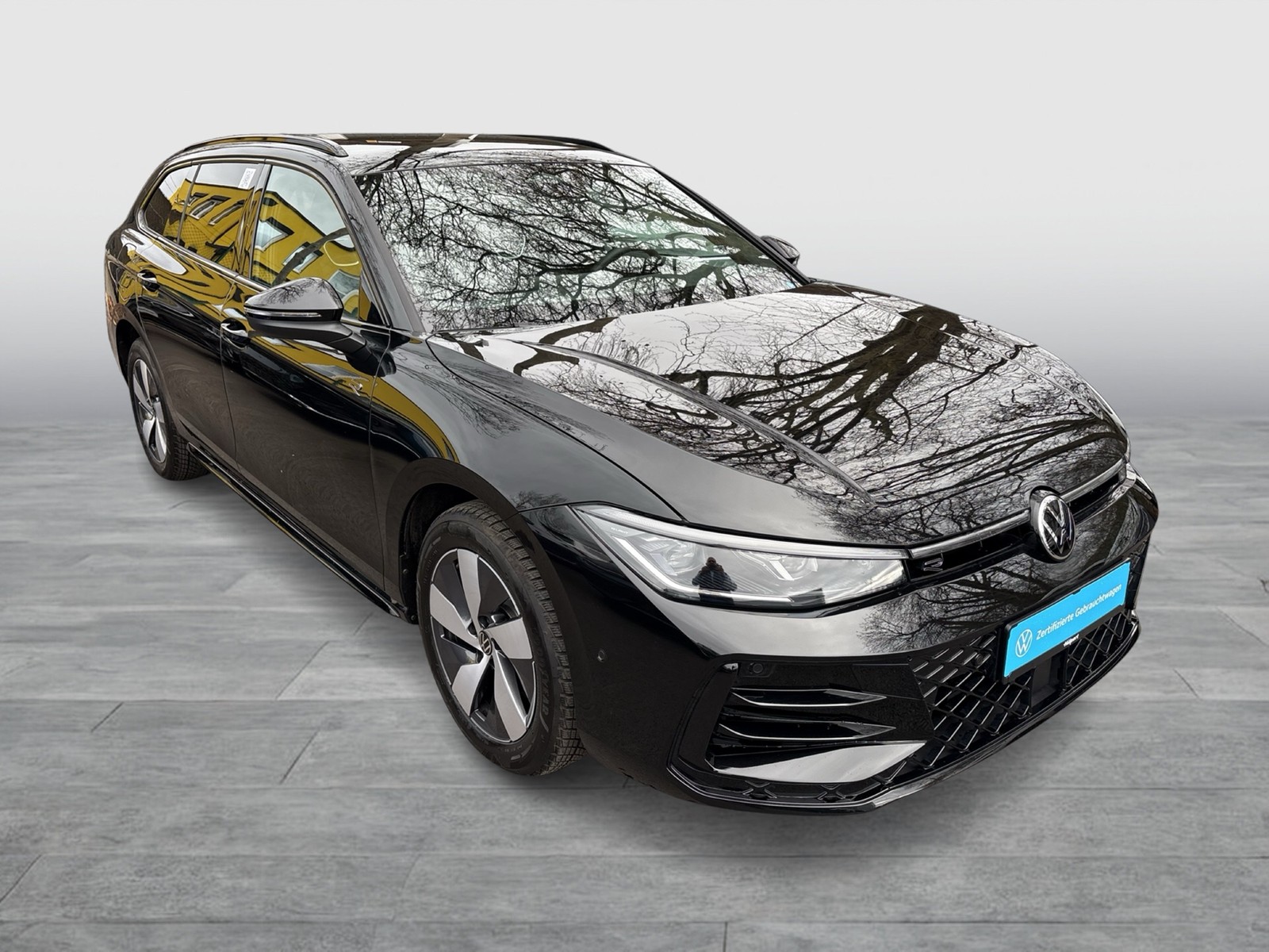 Volkswagen Passat Variant 1.5 HYBRID R-LINE BLACK STYLE AHK