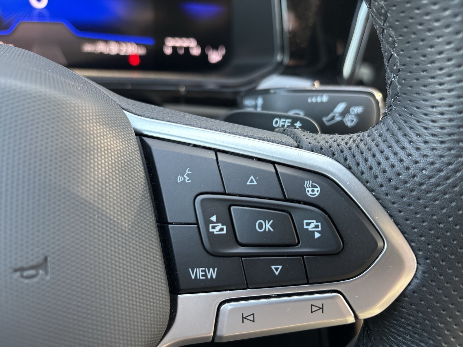 Volkswagen T-Roc Cabriolet 1.5 R-LINE BLACKSTYLE LEDER LM19