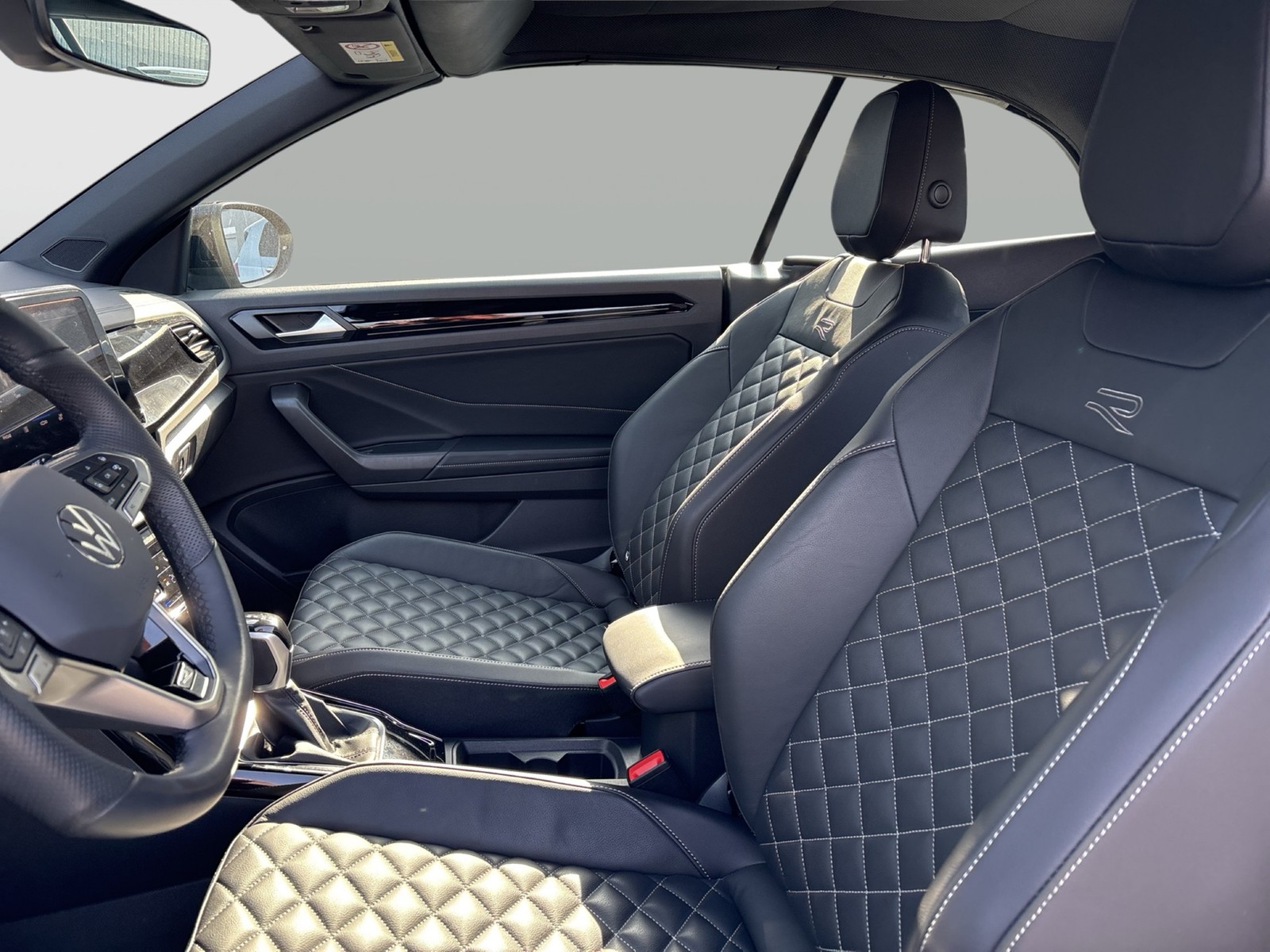 Volkswagen T-Roc Cabriolet 1.5 R-LINE BLACKSTYLE LEDER LM19