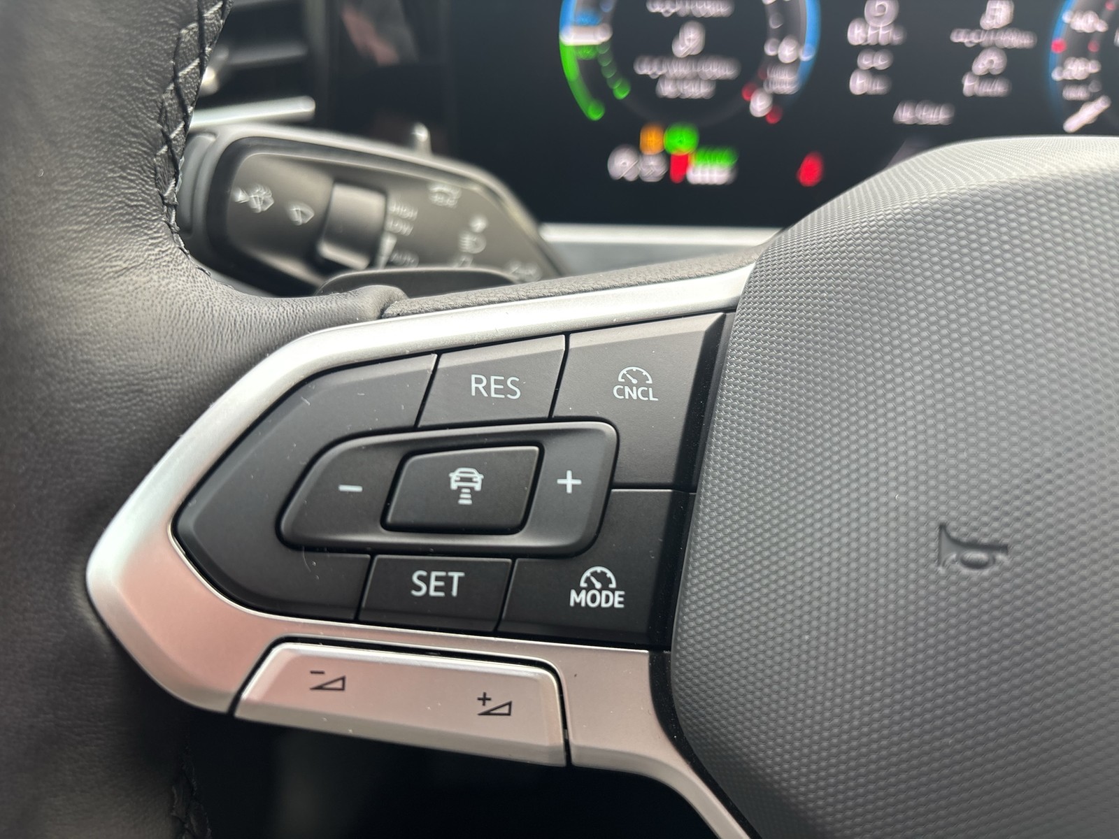 Volkswagen Passat Variant 1.5 HYBRID BUSINESS NEUES MODELL