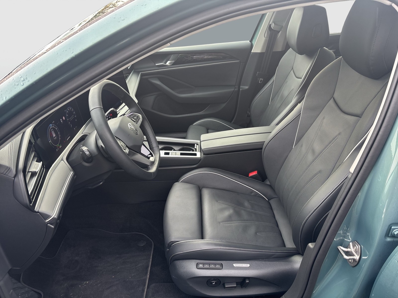 Volkswagen Passat Variant 1.5 HYBRID BUSINESS NEUES MODELL