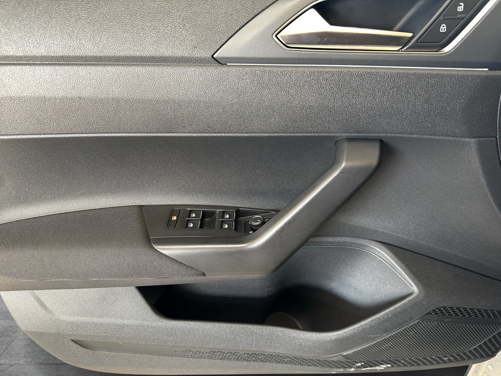 Volkswagen Polo 1.0 R-LINE CAM ACC NAVI MATRIX CARPLAY ALU