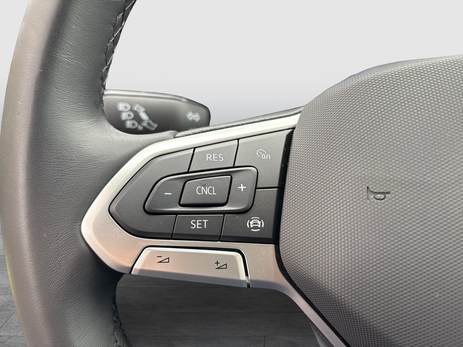 Volkswagen Taigo 1.0 LIFE CAM CARPLAY ALU SITZHEIZUNG LED