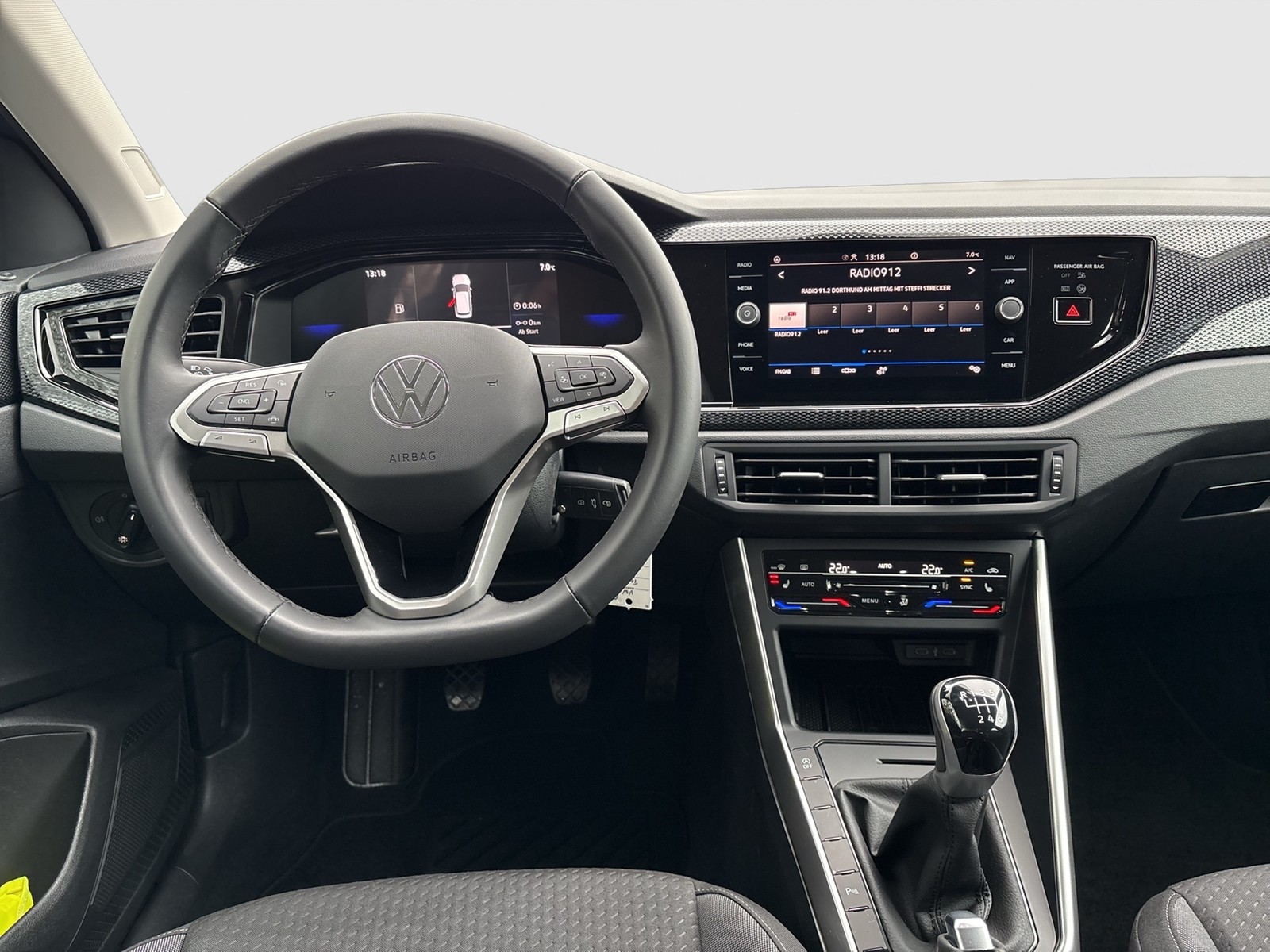 Volkswagen Taigo 1.0 LIFE CAM CARPLAY ALU SITZHEIZUNG LED