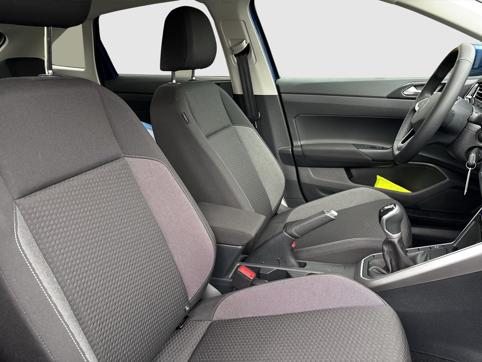 Volkswagen Taigo 1.0 LIFE CAM CARPLAY ALU SITZHEIZUNG LED