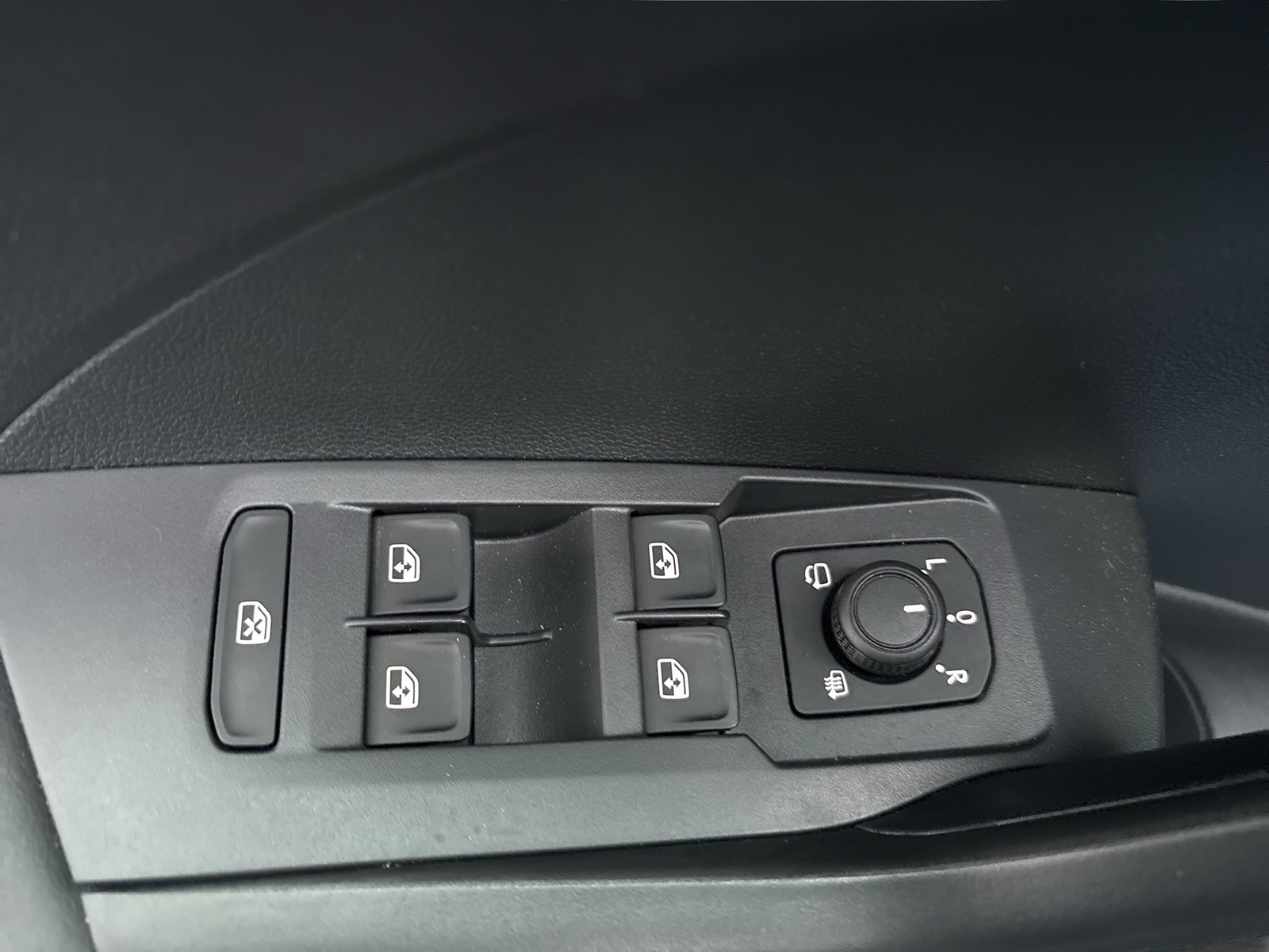 Volkswagen T-Cross 1.0 LIFE CAM ACC NAVI ALU SITZHEIZUNG