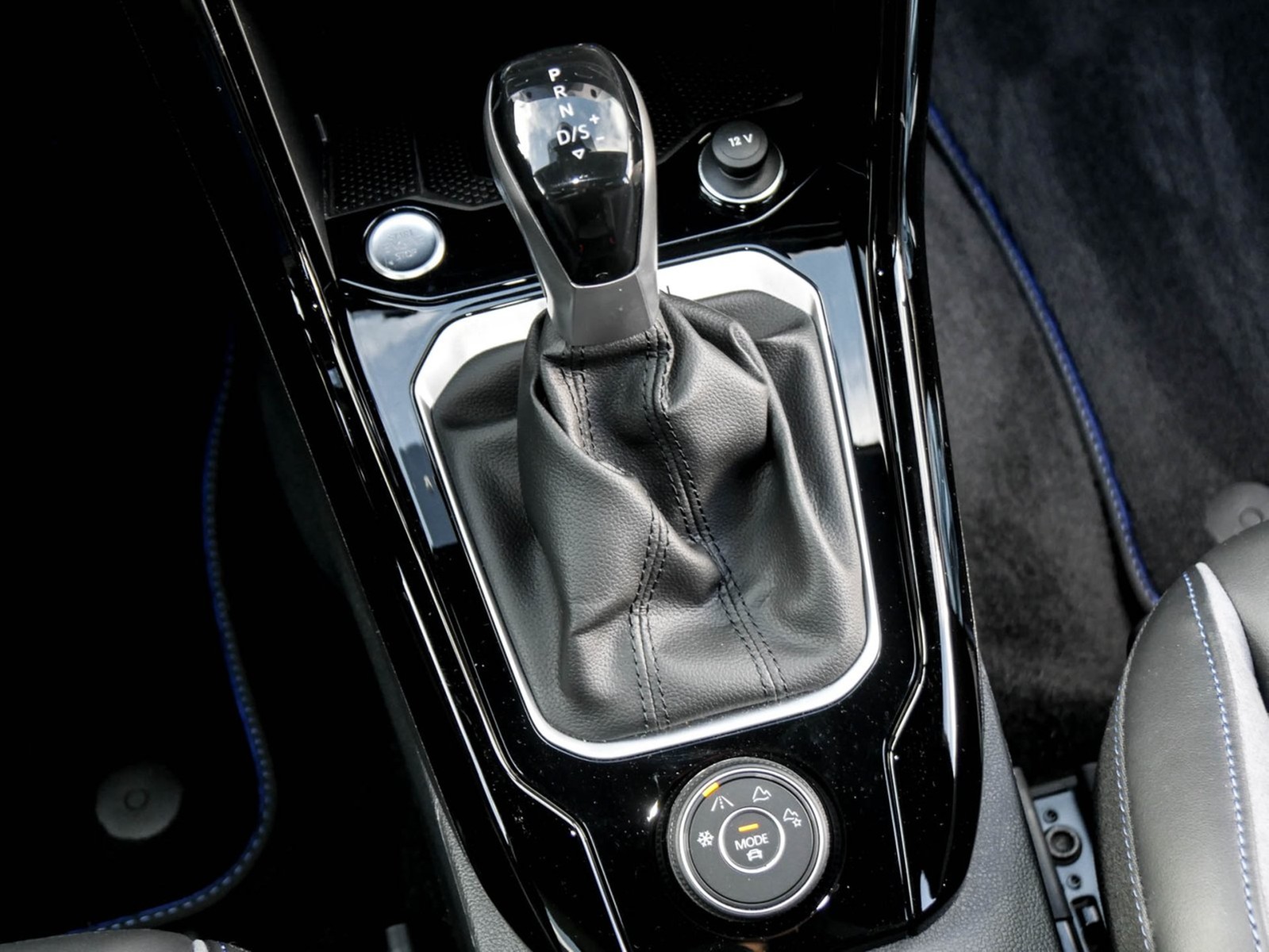 Volkswagen T-Roc 2.0 R BLACK STYLE 4X4 BEATS CAM LM19 NAVI