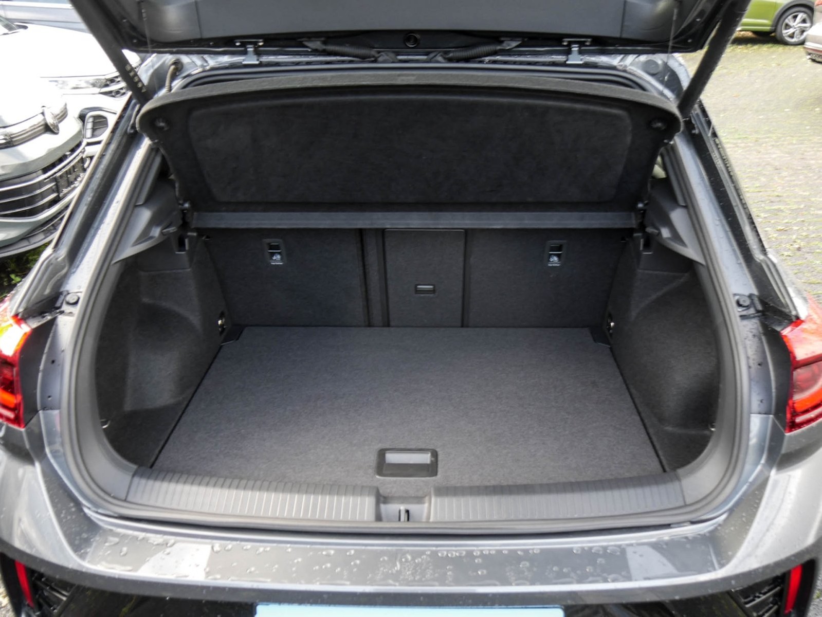 Volkswagen T-Roc 2.0 R BLACK STYLE 4X4 BEATS CAM LM19 NAVI