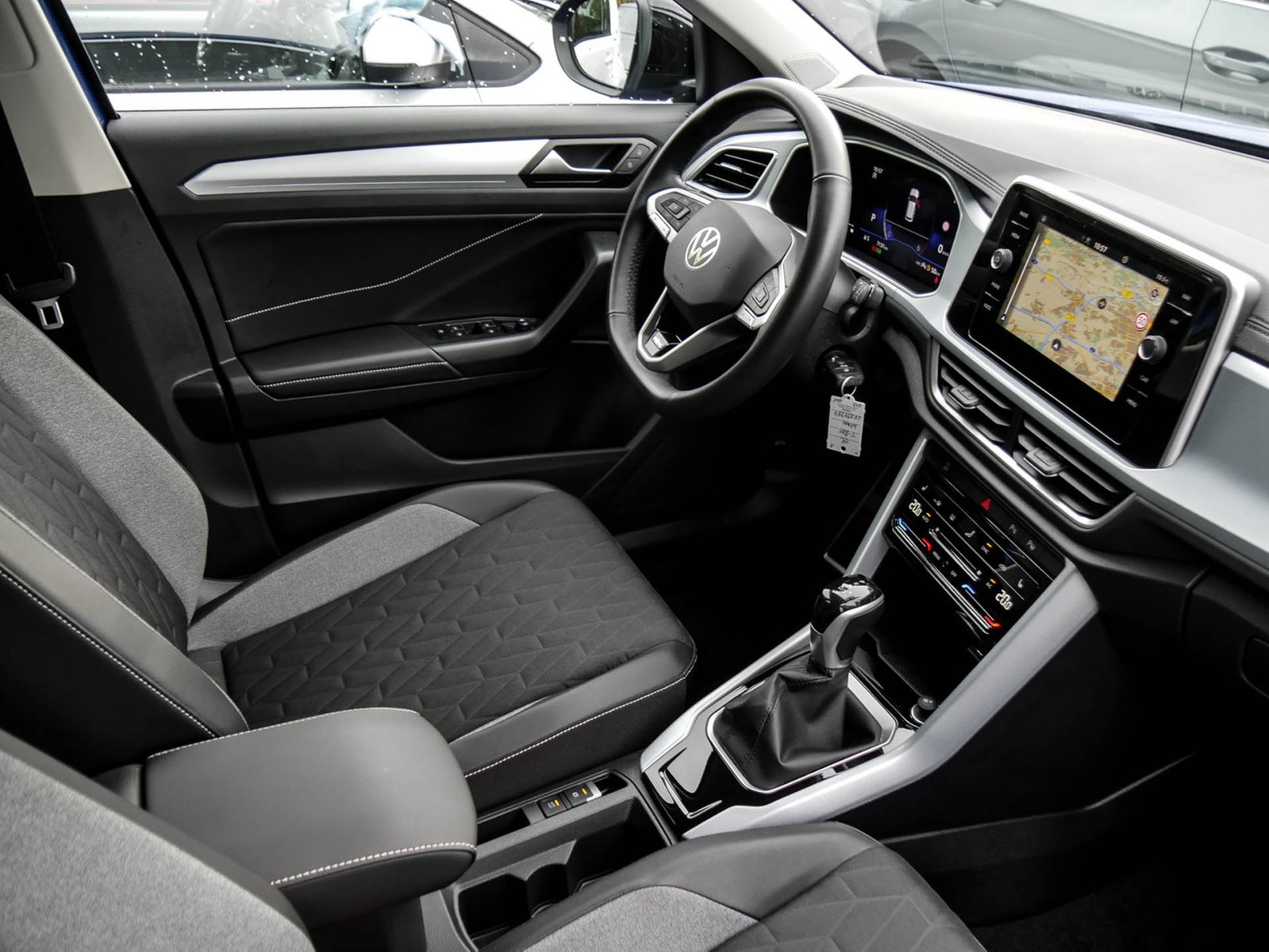 Volkswagen T-Roc 2.0 GOAL ACC LM17 NAVI CARPLAY SITZHEIZUNG