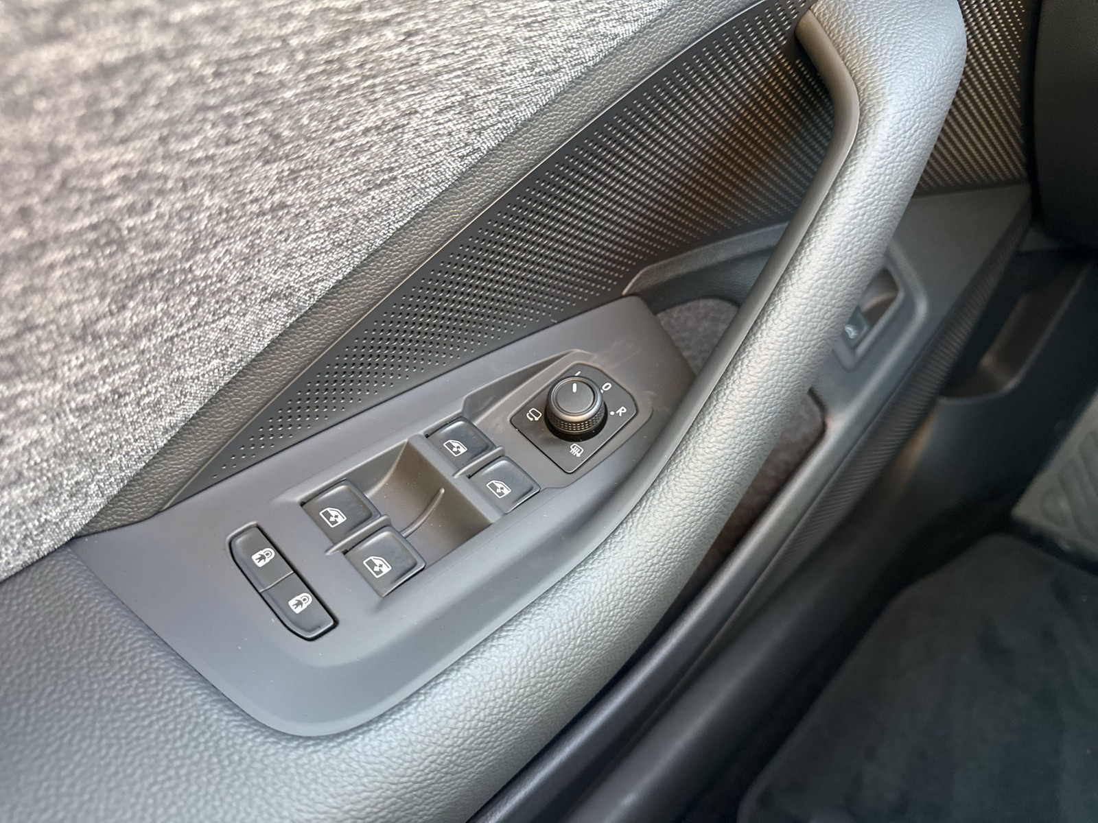 Skoda Superb Combi 2.0 SELECTION 4X4 AHK CAM E-KLAPPE