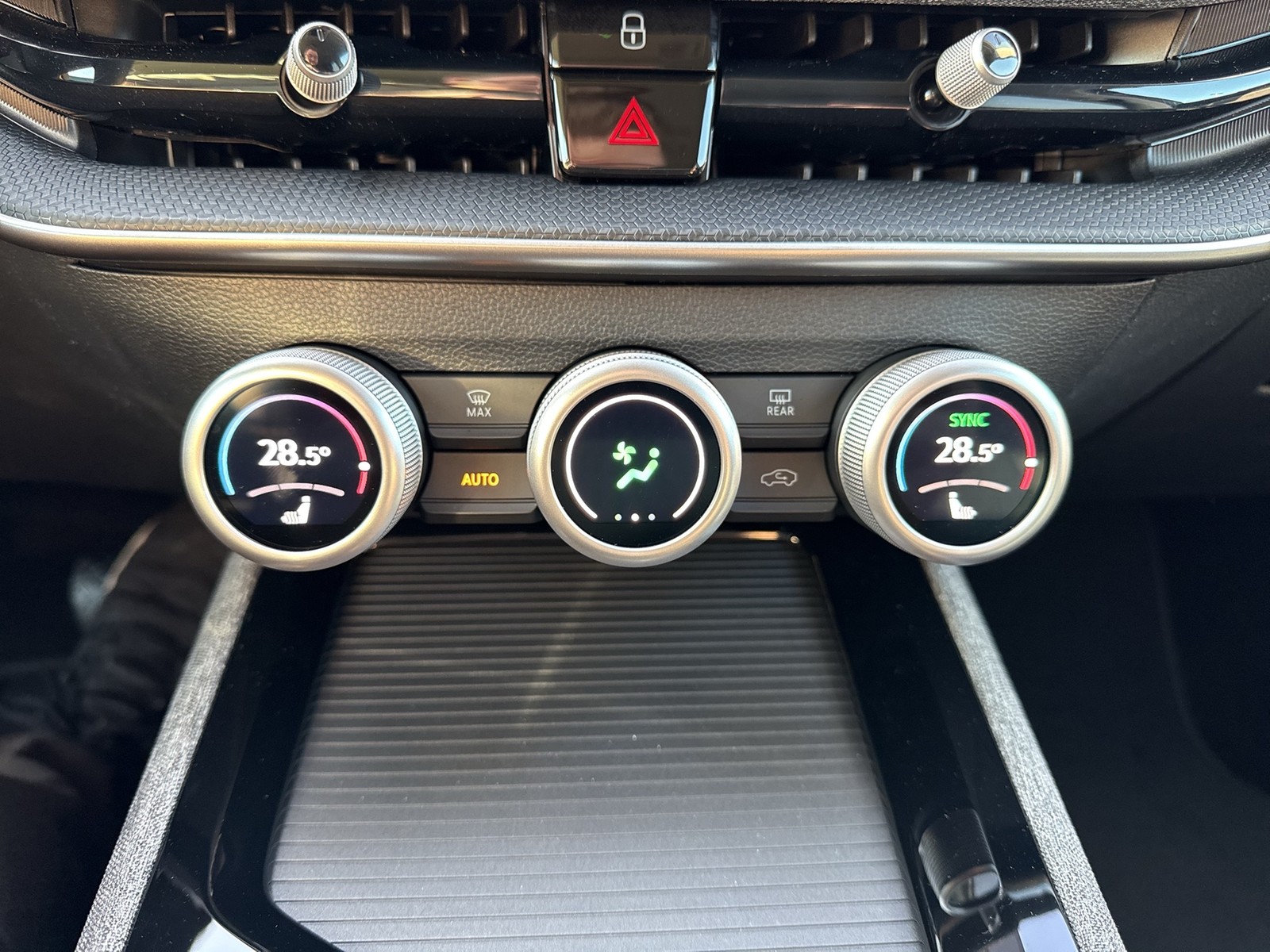 Skoda Superb Combi 2.0 SELECTION 4X4 AHK CAM E-KLAPPE