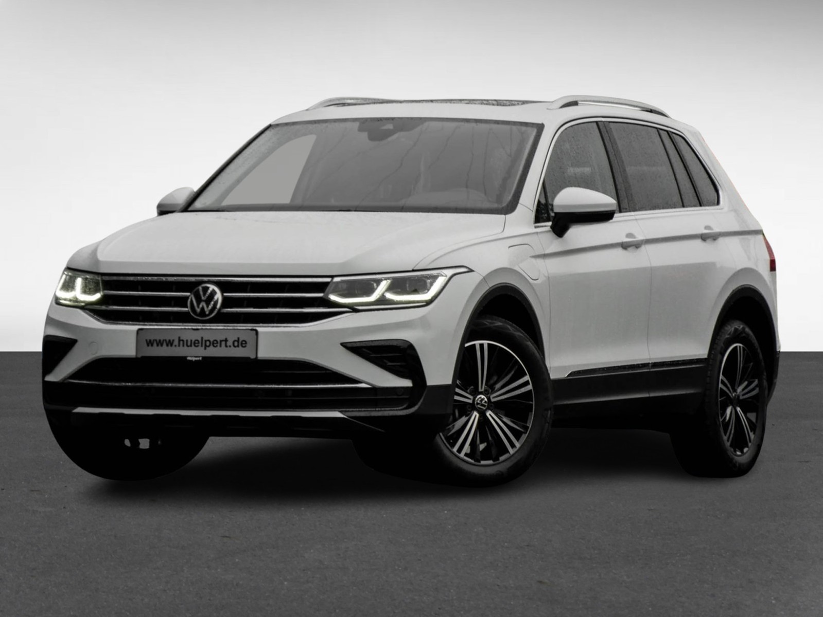 Volkswagen Tiguan 1.4 HYBRID ELEGANCE PANO ACC LM18 NAVI